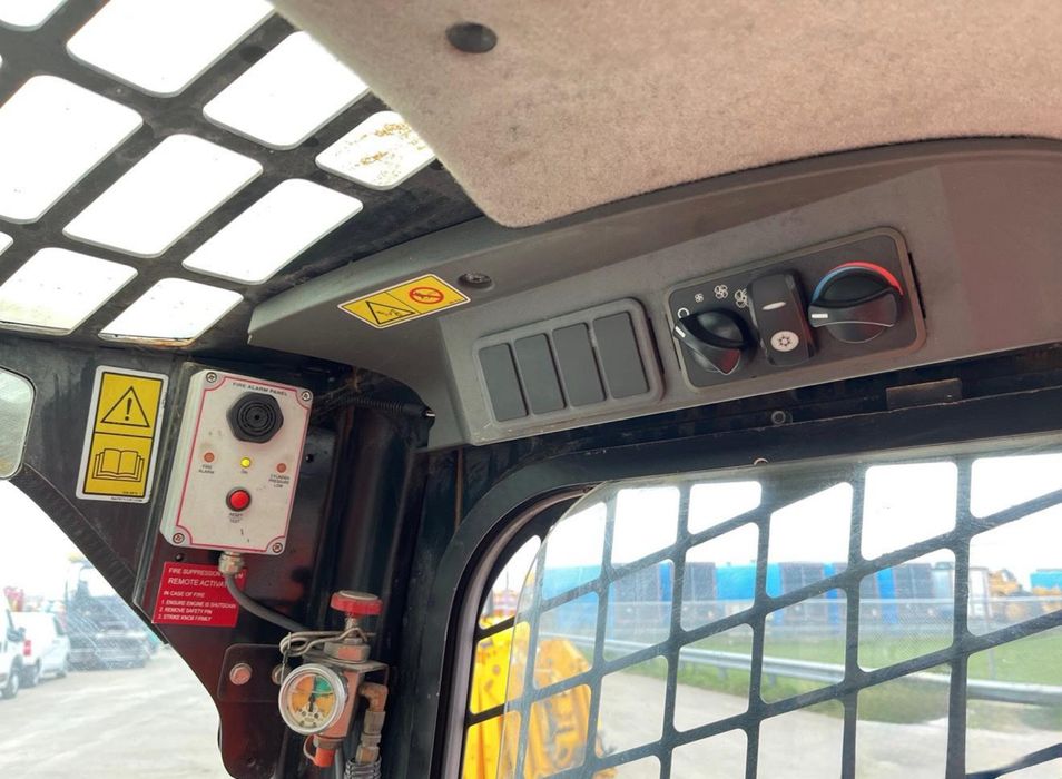 CAT 299C Pá Carregadora de Rastos Excelente Com Apenas 920 Horas ###OPORTUNIDADE###
