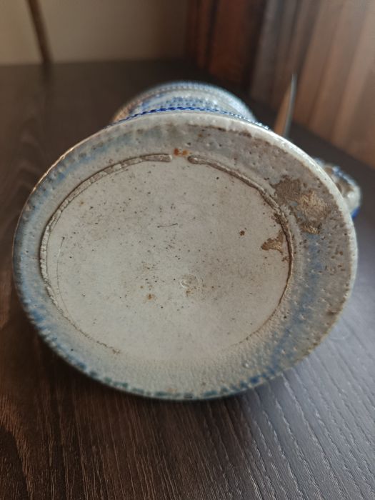 Stary niemiecki kufel z deklem