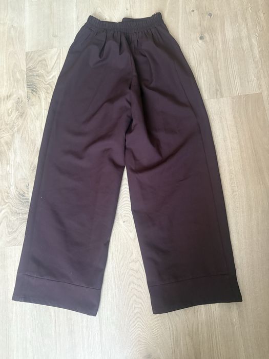 Modne szerokie dzwony damskie