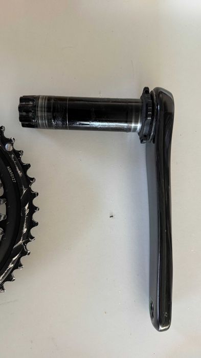 Pedaleiro carbono SRAM FORCE com potenciómetro