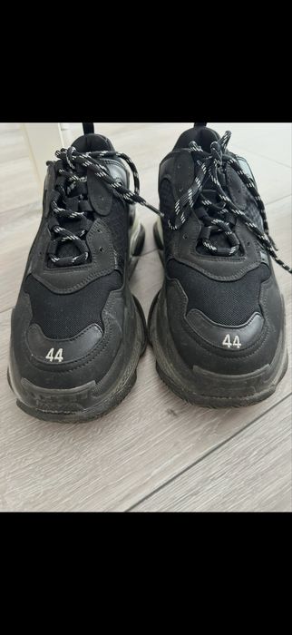 Balenciaga triple s