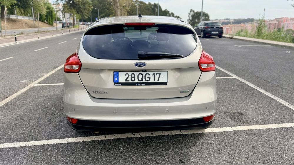 Ford Focus 1.0 125 cv ST foto 5