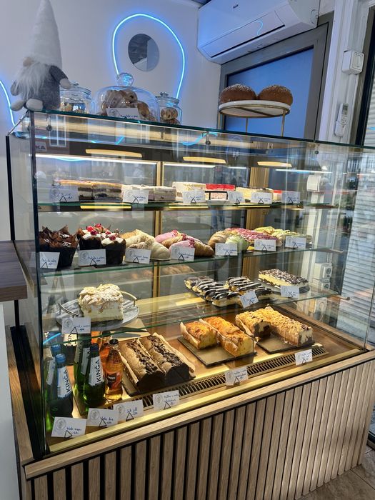 Witryna chtodnicza JUKA Carmella 130 - uzywana, rocznik 2016