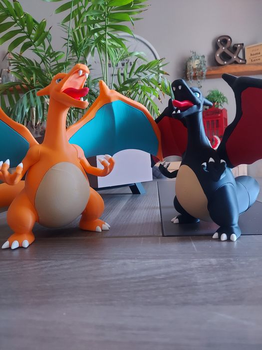 Figura Charizard