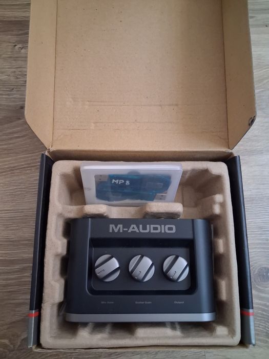 M-AUDIO Fast track