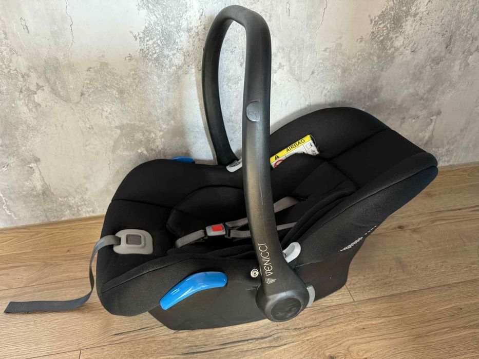 Nosidełko z bazą isofix Vennici/Avionaut