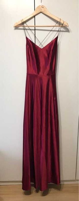 Bordowa sukienka maxi