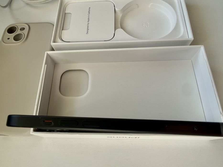 Iphone 15 128gb, zestaw + Case