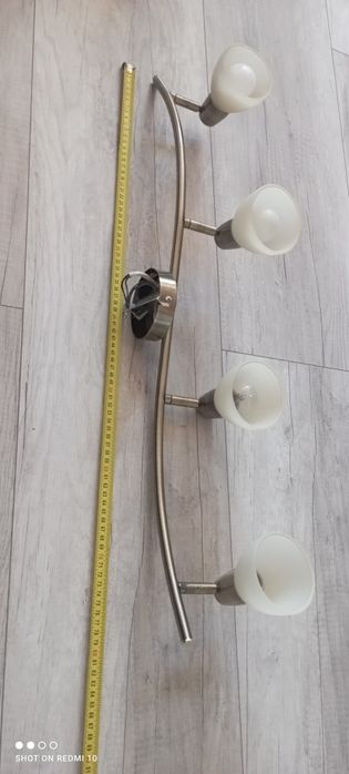 Lampa sufitowa cztero lampowa kierowana