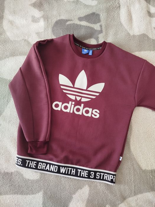 Продам свитшот в отличном сосотоянии