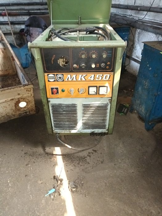 Зварювальний апарат напівавтомат