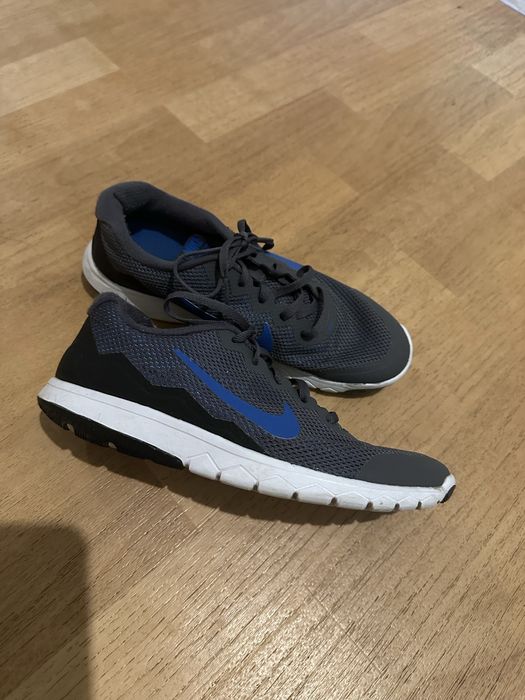 New balance nike