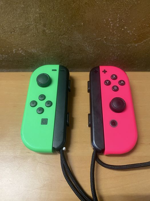 Par Joy-con verde e rosa neon Nintendo Switch originais