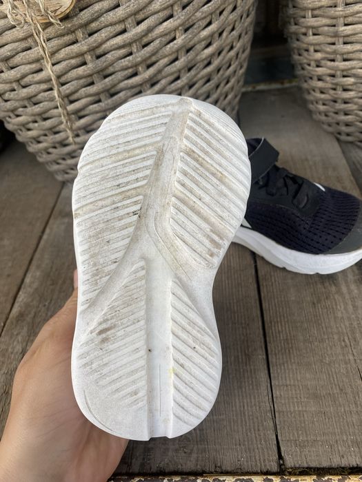 Кросівки дитячі adidas 23 розмір, устілка 14,5 см
