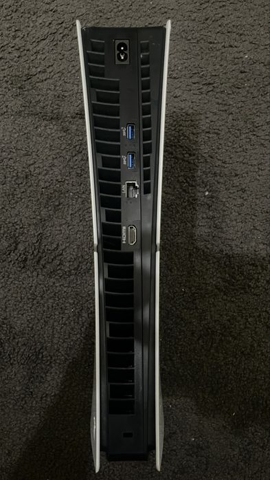 PS5 com 1 Comandos DualSense e auriculares ps5