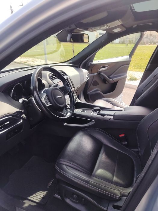 Jaguar F-Pace 2.0 i4D R-Sport