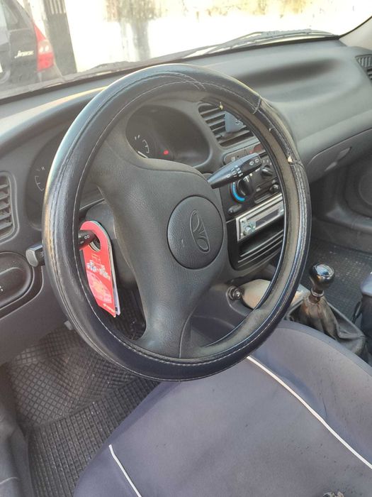 Carro Dawoo Lanos Usado - 240.000 KM - 2000