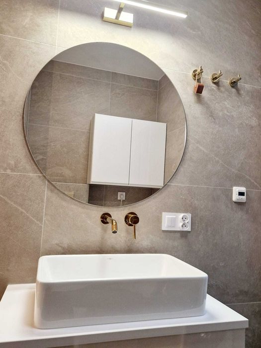 Pokój dla dziewczyny/kobiety