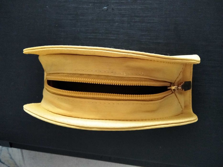 Linda pochete a estrear