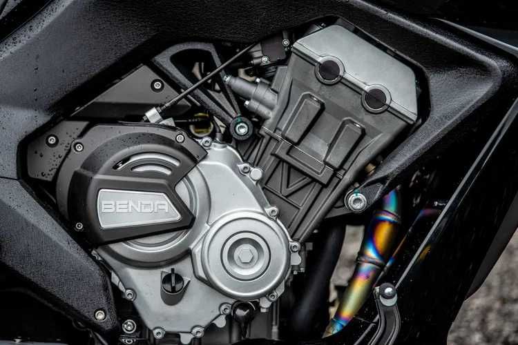 Мотоцикл BENDA LFС 700 PRO