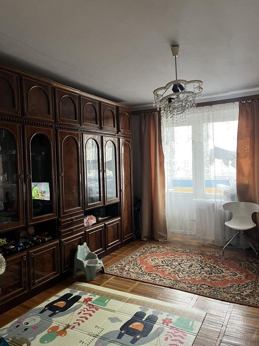 Продаж квартири в центрі м.Долина