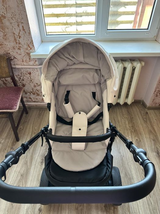 Продам дитячу коляску