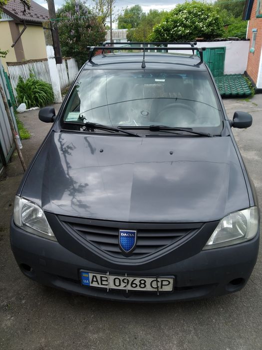 Автомобиль Дача Логан.
