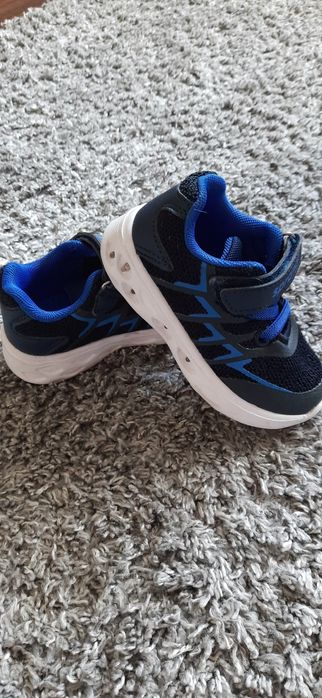 Adidasy , buty sportowe sprandi rozm. 22 migające diody