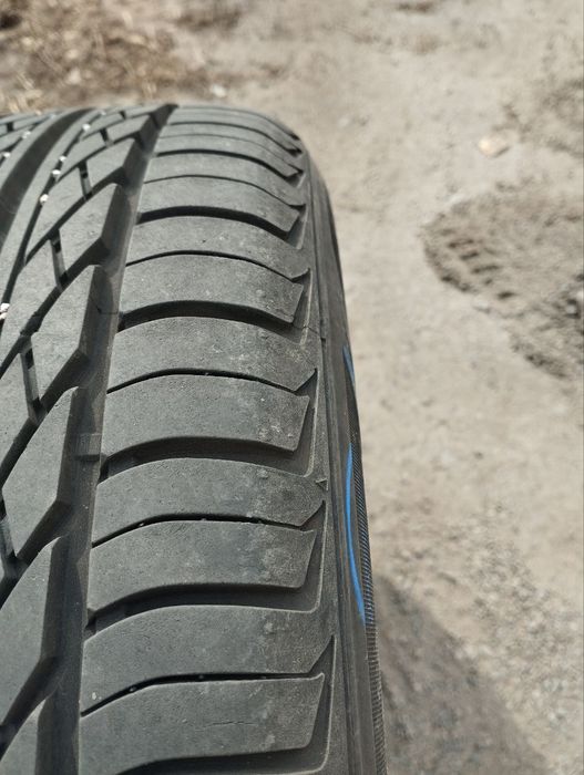 Продам Hankook Optimo K406 185/55 R15.  С діском. ,