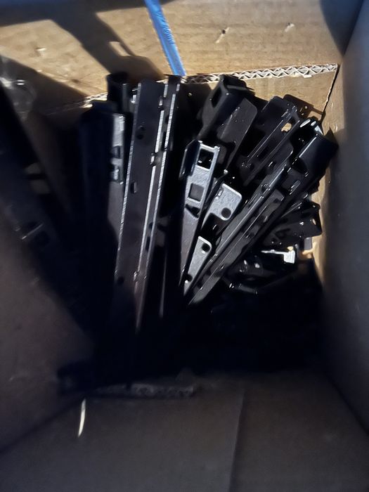 Boczki szuflad blum legrabox czarne