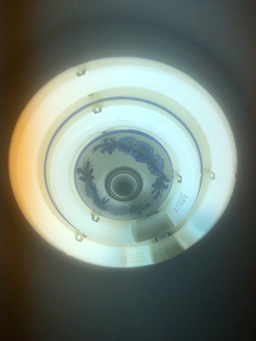 Candeeiro de teto em percelana