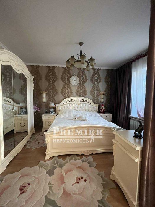 Будинок 118 кв з сучасним ремонтом з великою ділянкою землі 83.4 сотки