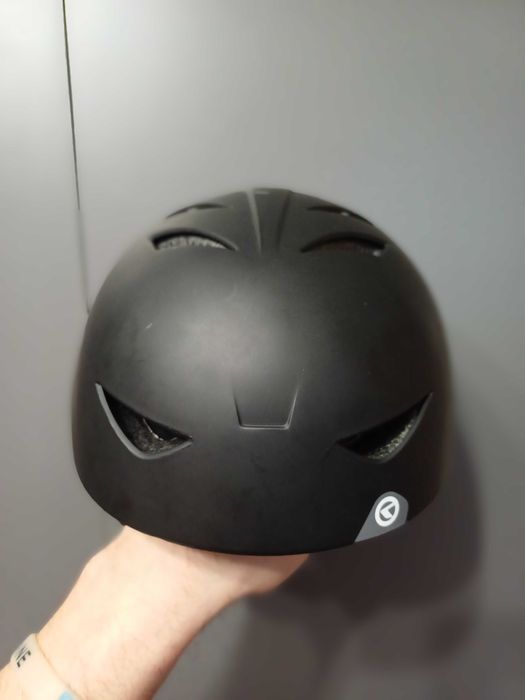 Велосипедний шолом