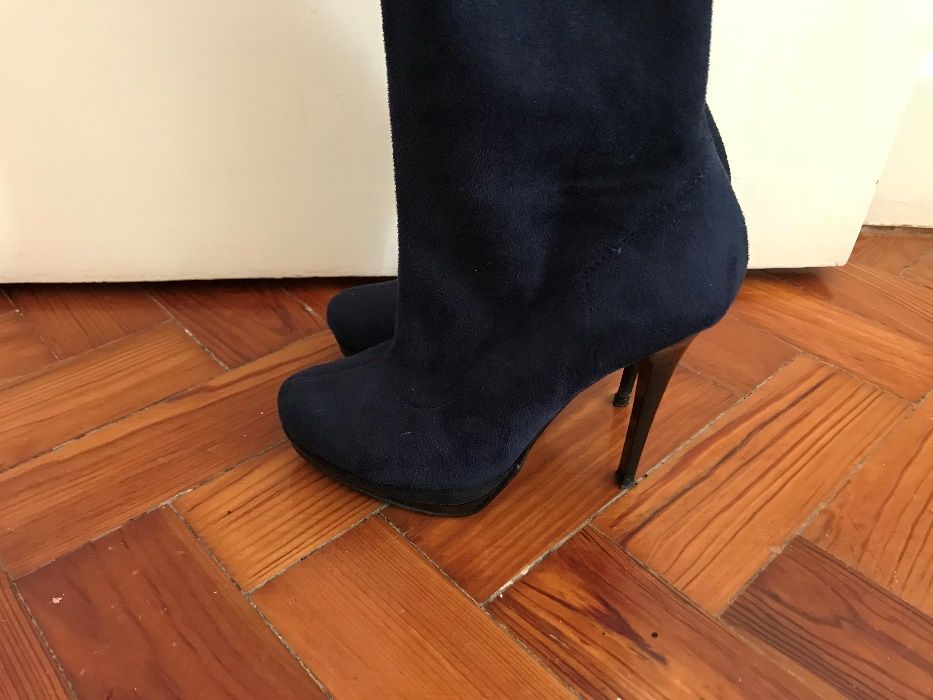 Botas azuis de camurça