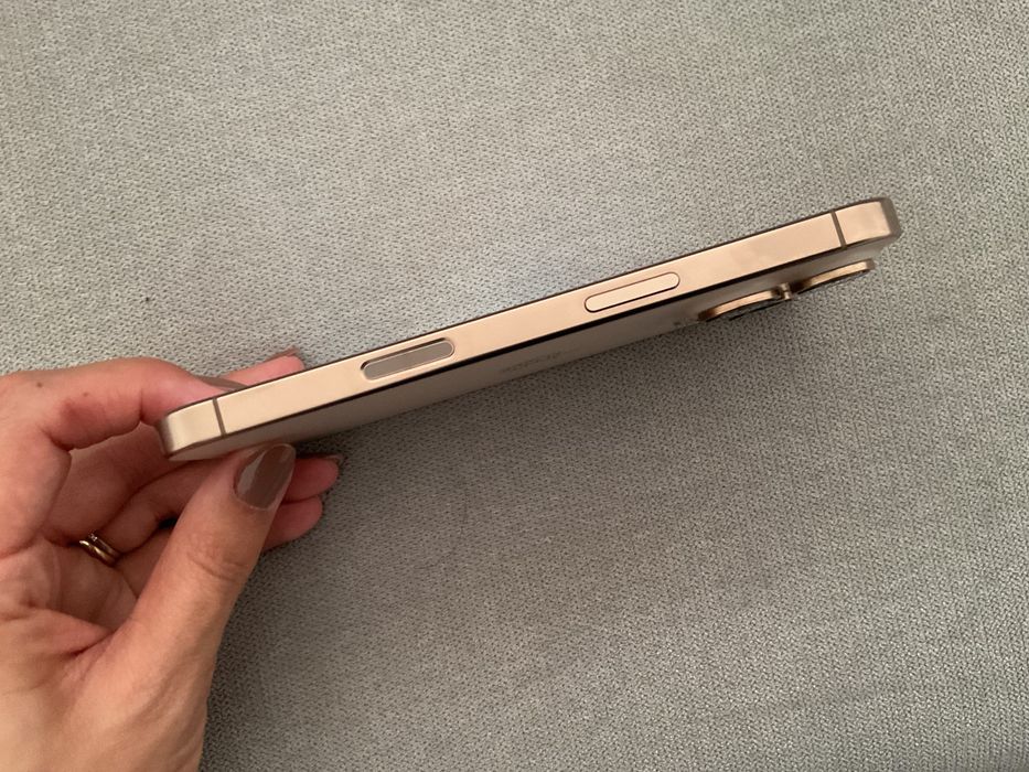 iPhone 16 pro 128gb