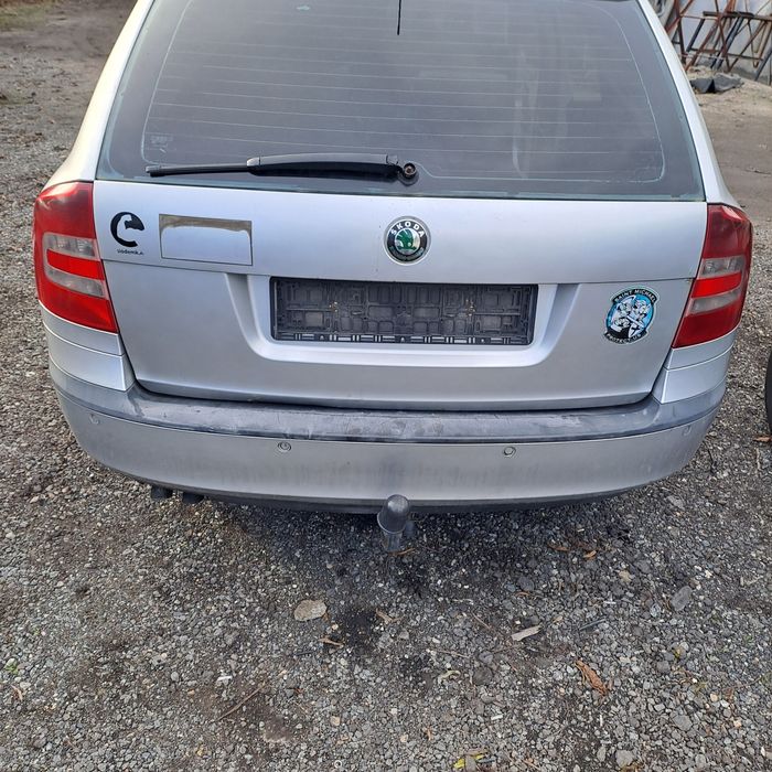Skoda Octavia II  9102 zderzak tył