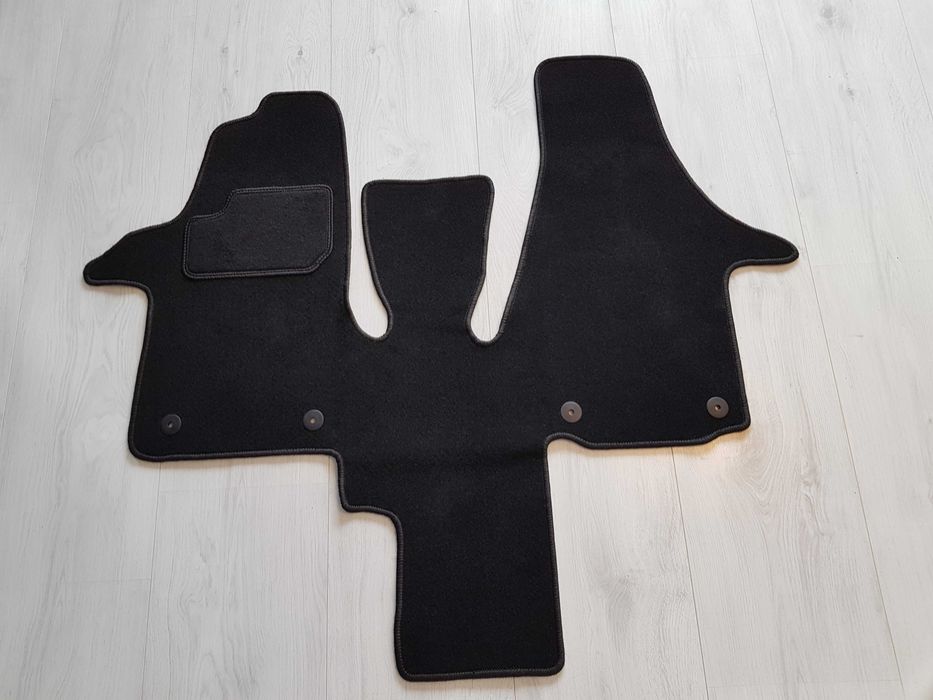 Dywaniki Welurowe Przód VW Volkswagen T5 T6 MULTIVAN Caravelle Rok od 2003 -