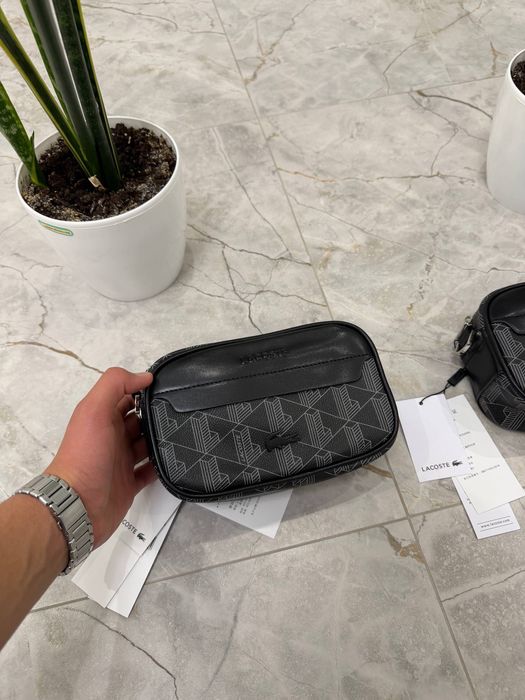 Torebka Lacoste.