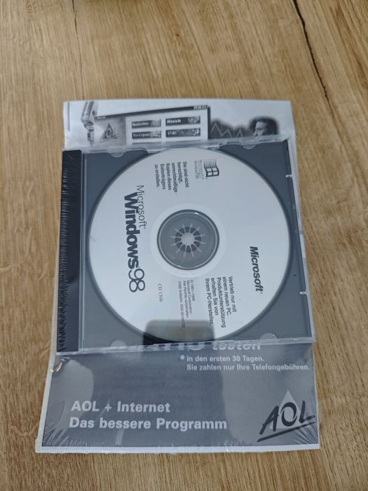 Microsoft Windows 98 oryginalnie zapakowany