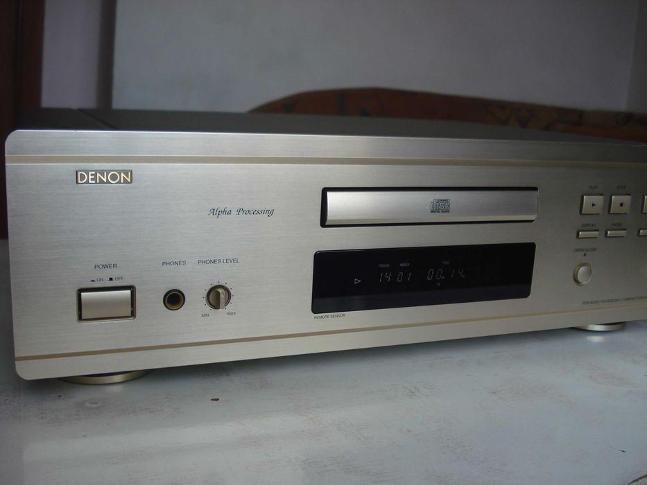 CD-програвач "Denon" DCD-1550AR, DCD-1450AR, тюн. TU-QS10