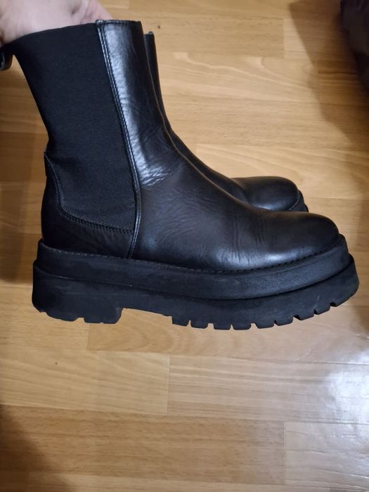 Шкіряні черевики
