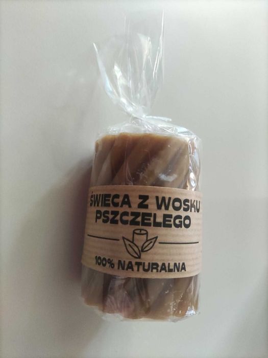Świeca z naturalnego wosku pszczelego