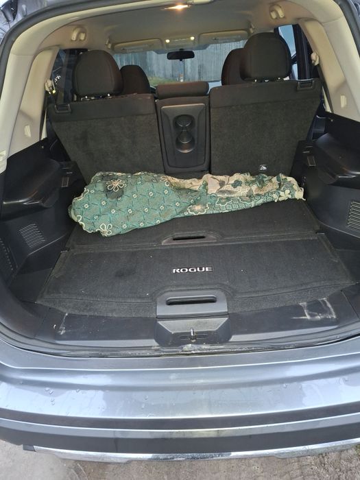 Продам Nissan  ROGUE