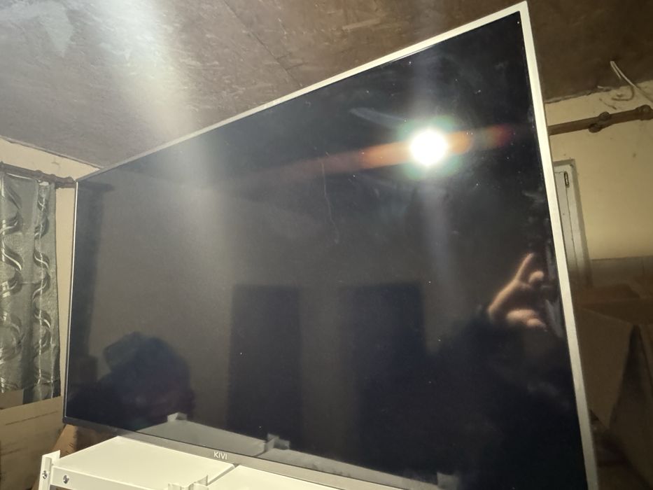 Smart tv Телевизор Kivi 43UR50GU 43 диагональ под ремонт или запчасти