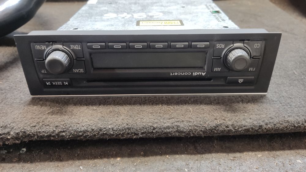 Radio audi concert a4 b6 b7 A6 c5 z kodem
