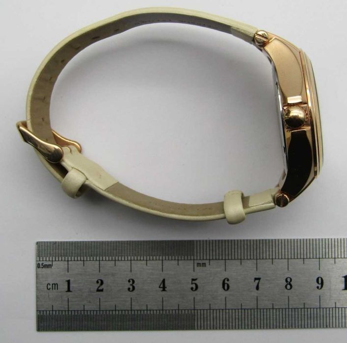 Relógio de senhora original Invicta Tritnite (Redução de preço!)