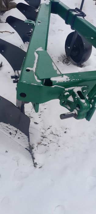 Плуг ПЛН 5-35 чудовий стан