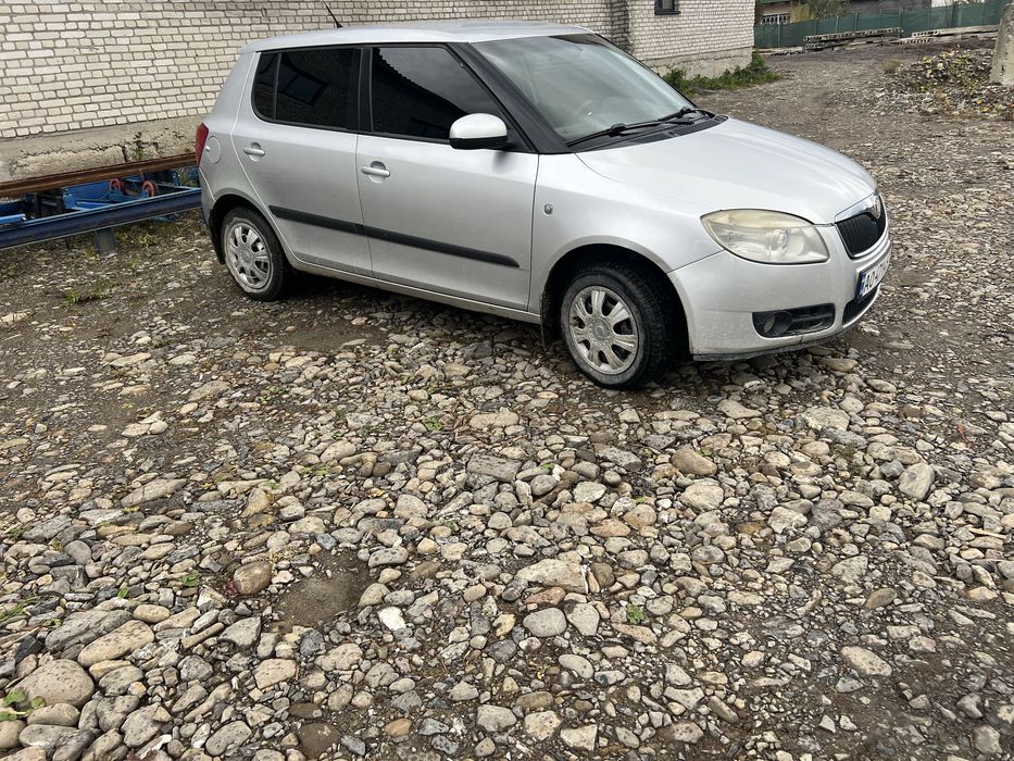 Шкода фабія 1.4 в гарнму стані 2008