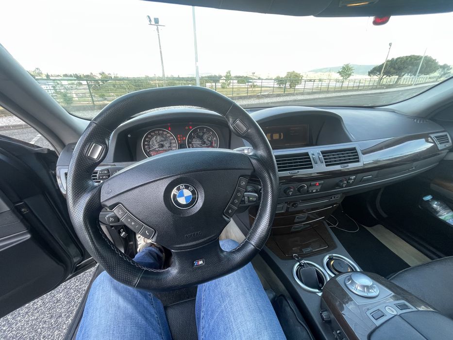 BMW 735i L V8 2008