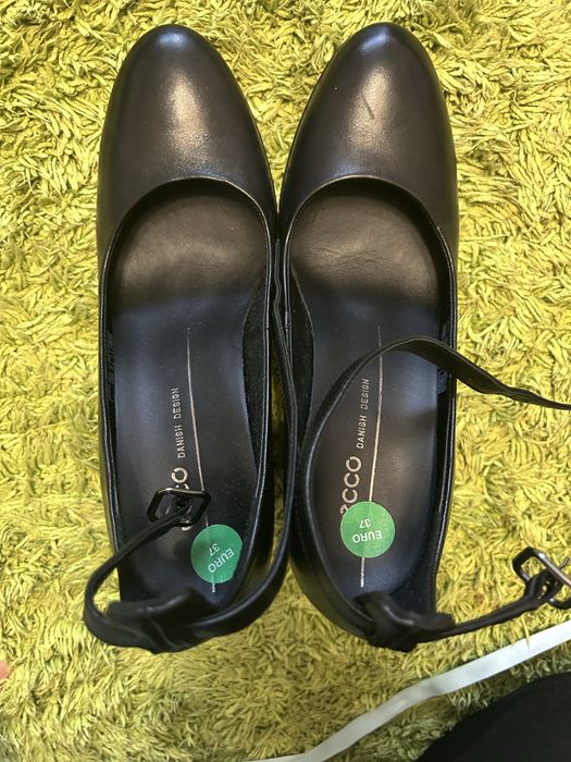 Buty Ecco 37 na obcasie 9, skóra prawd.